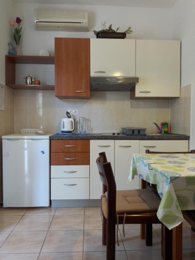Apartmani Gracela 沃迪切 外观 照片