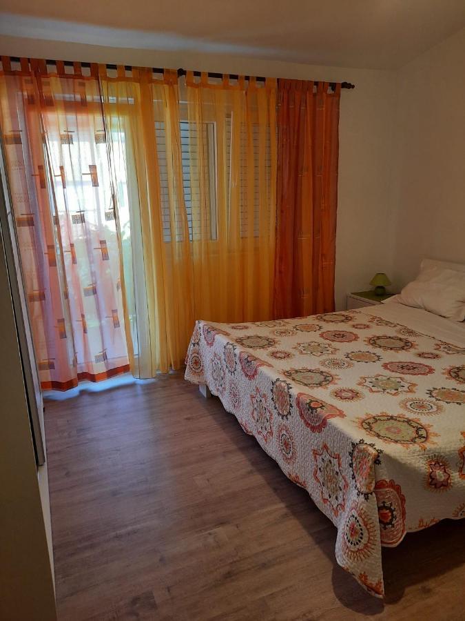 Apartmani Gracela 沃迪切 外观 照片