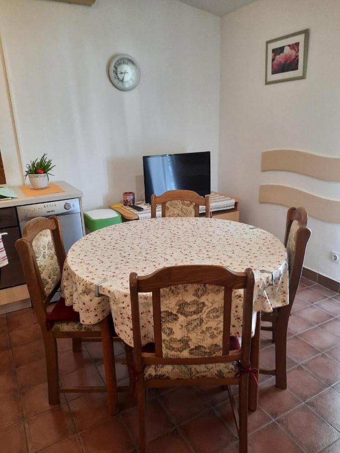 Apartmani Gracela 沃迪切 外观 照片