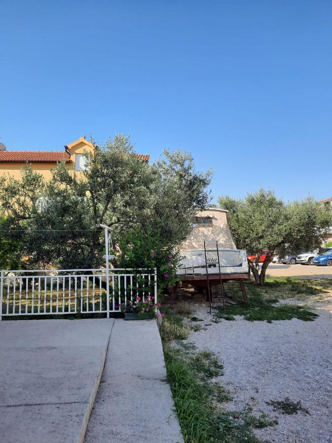 Apartmani Gracela 沃迪切 外观 照片